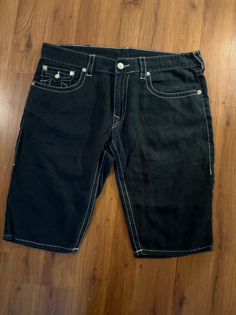 True Religion Men's Black Contrast Stitch Denim Shorts Jorts Size 36 Flap Pocket